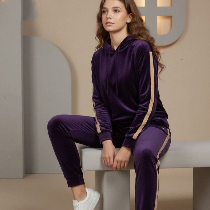 بيجامة lovely brand قطيفة موف